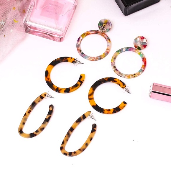 ✨NWT Acrylic Resin Hoop Earrings (Set or Separate) - Picture 3 of 6